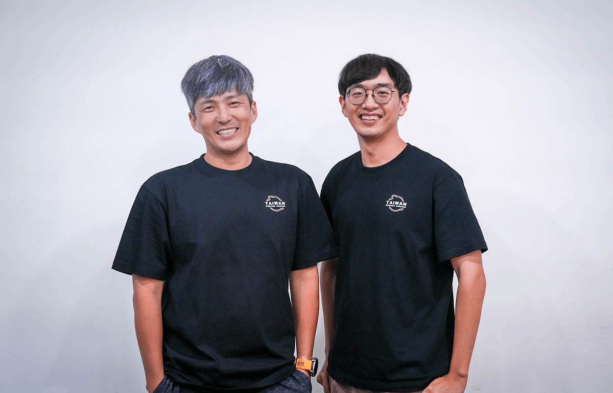 《元榆牧場》品牌負責人陳立言（左）以及電商長許博鈞（右）